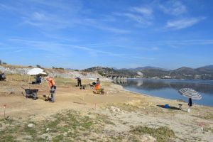 13. ΣΕΡΒΙΑ  Τεχνητή λίμνη Πολυφύτου ανασκαφή ελληνιστικού και ρωμαϊκού νεκροταφείου 13